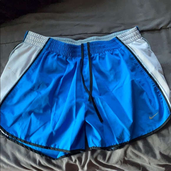 Nike dri-fit shorts - Picture 1 of 3